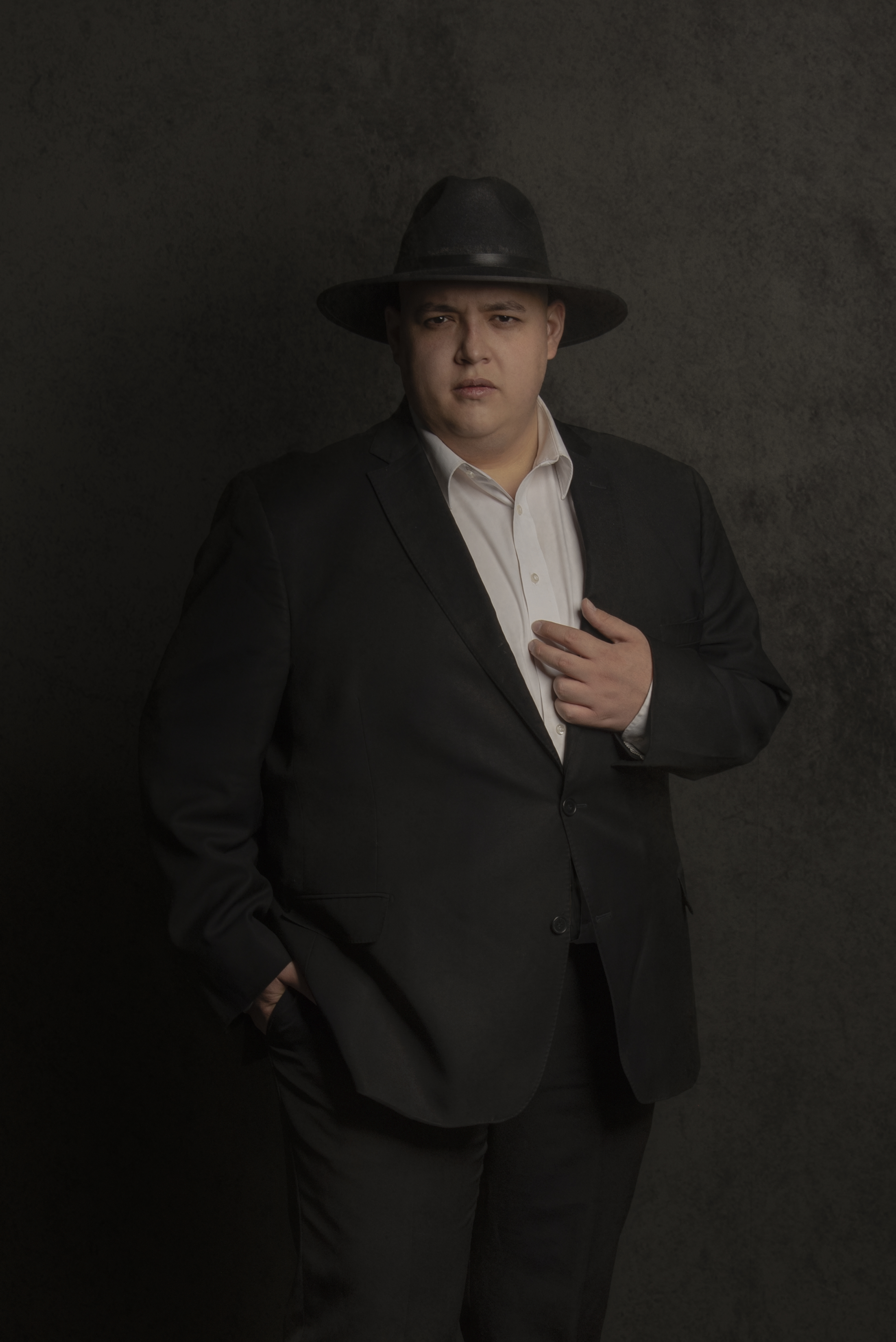 Raúl Alcocer · studio portrait